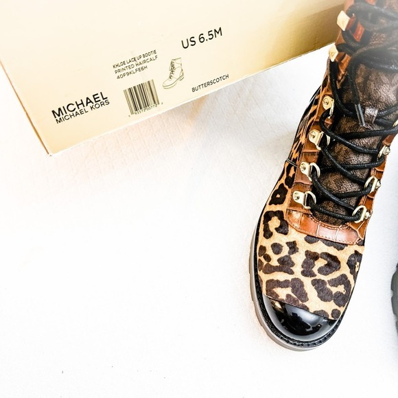 Michael Kors Khloe Lace Up Combat Boot Leopard Calfair Butterscoth Size 6.5 MINT - Picture 6 of 8